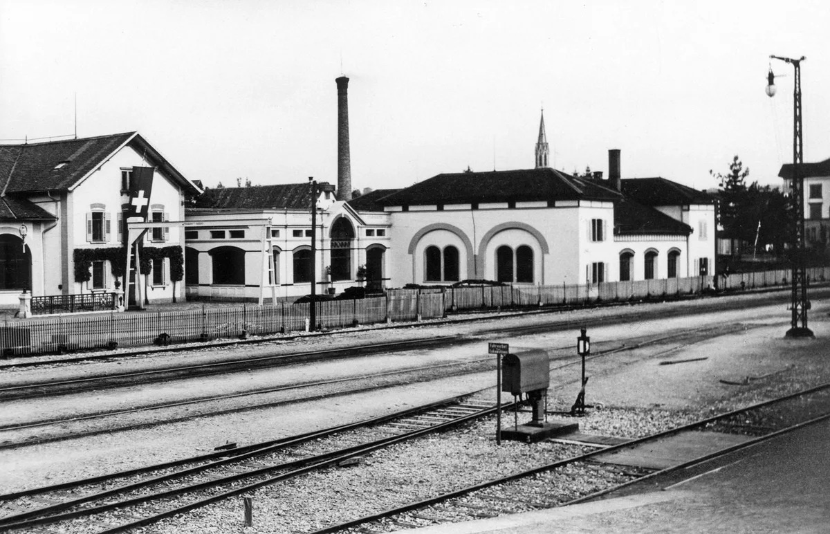 0799768 Die Geschichtsschreibung von Uster soll aufgearbeitet werden, so lautet die Forderung eines Postulantens., Der Vorstoss stammt von Gemeinderat Balthasar Thalmann (SP).