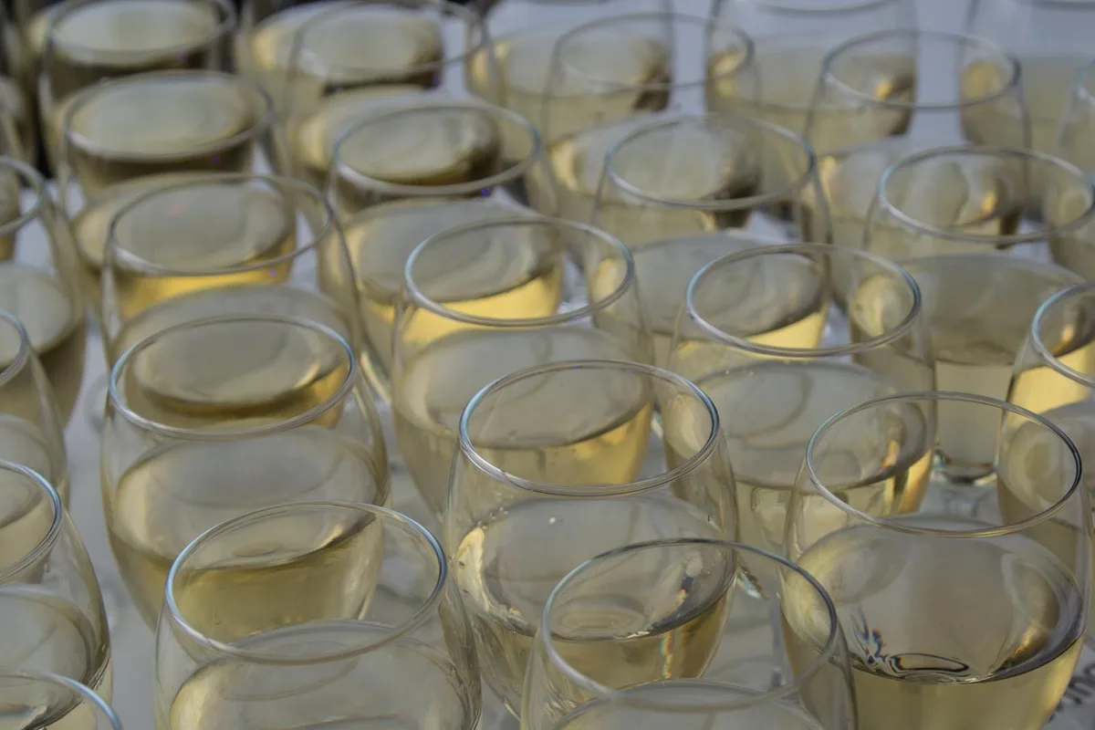 106a9766_preview «Bekannte Ansteckungsorte sind private Partys, Familientreffen und Apéros unter Freunden», sagt die Genfer Kantonsärztin.