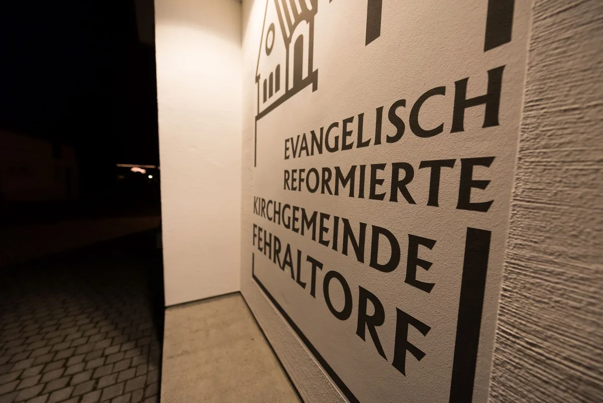 fehraltorf_20-12-15_english_fsm_011 Die Reformierte Kirche Fehraltorf erbte 2017 ein Grundstück mitten in Fehraltorf. Jetzt ist klar, was dort entstehen soll.