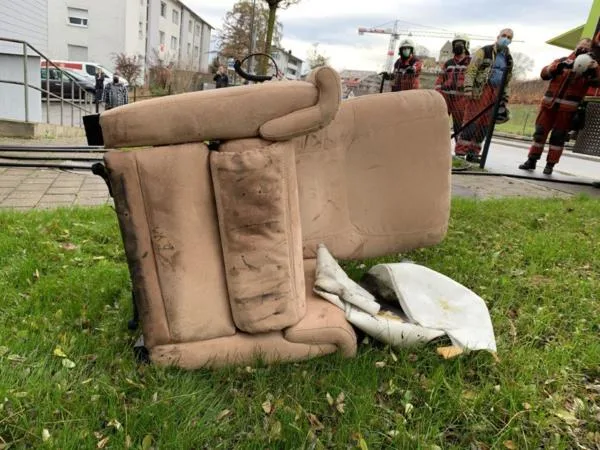sessel Der Sessel geriet in Flammen, als die betroffene Frau die Lehne verstellen wollte.