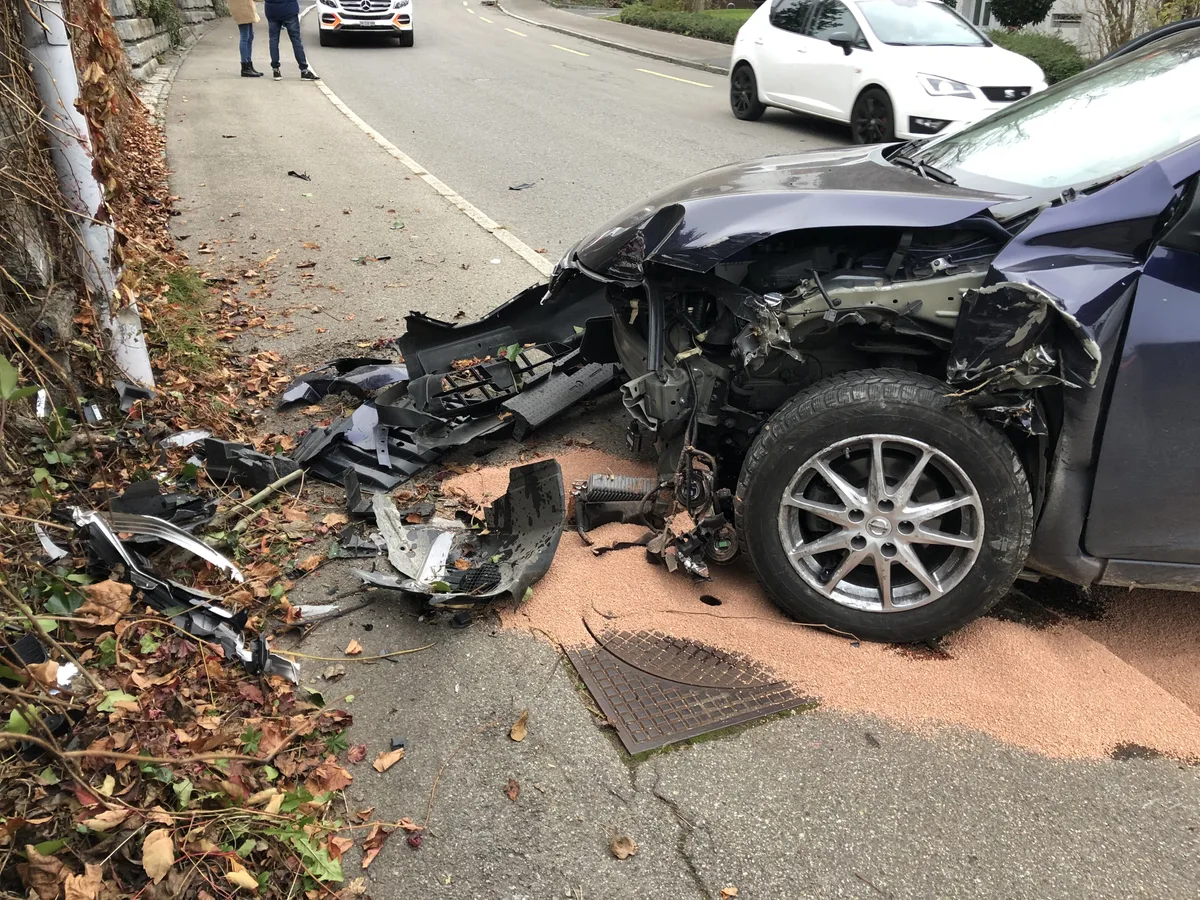 quellenangabe_stapo_a Das Auto erlitt beim Unfall Totalschaden.