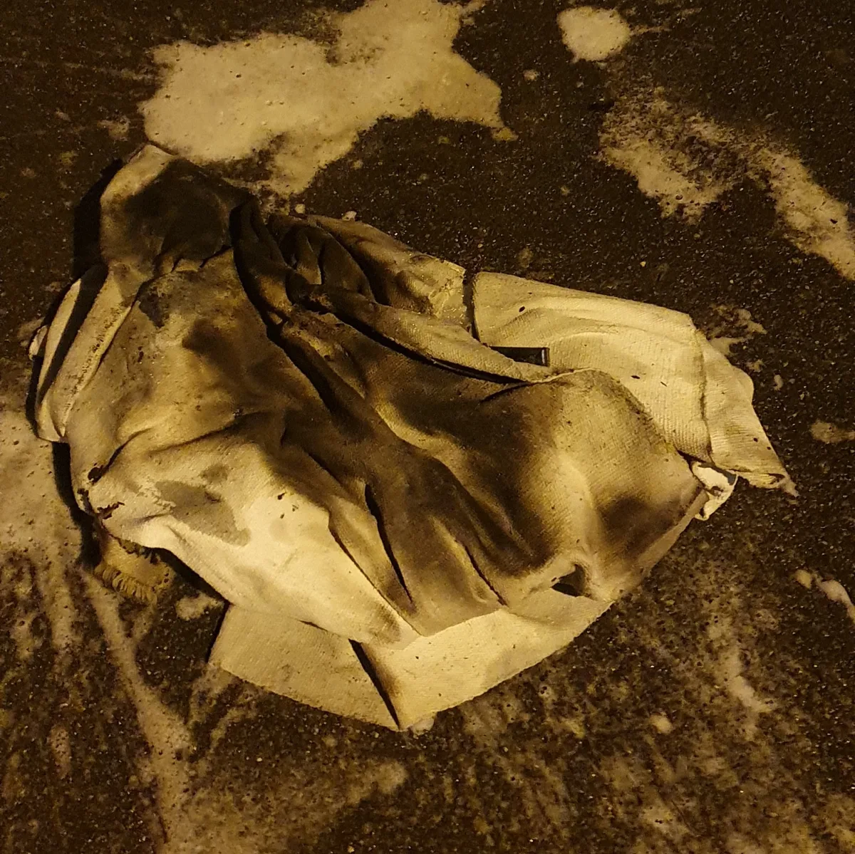 Mit Löschdecke und Feuerlöscher wurden die Bewohner des Feuers Herr.