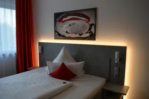 hotelzimmer_pixabay_3185433_1920 Im Hotelbett übernachten, aber nichts dafür bezahlen: Eine Rechnung, die für einen Hinwiler nicht aufging.