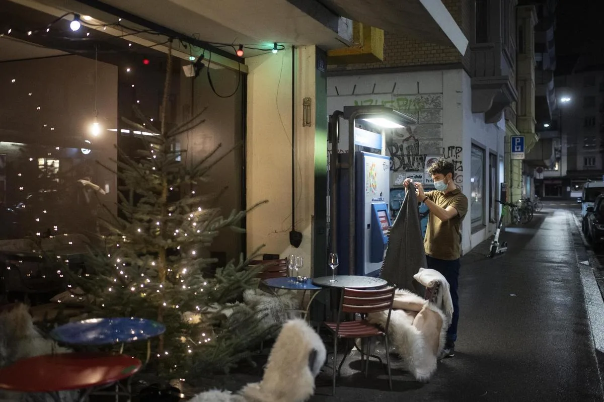 tagi Die Politiker des Grossen Rats von Graubünden werden getestet während der ersten Corona-Massentests am Mittwoch, 9. Dezember.