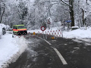fe_duewabrue Kein Durchkommen: die gesperrte Untere Geerenstrase