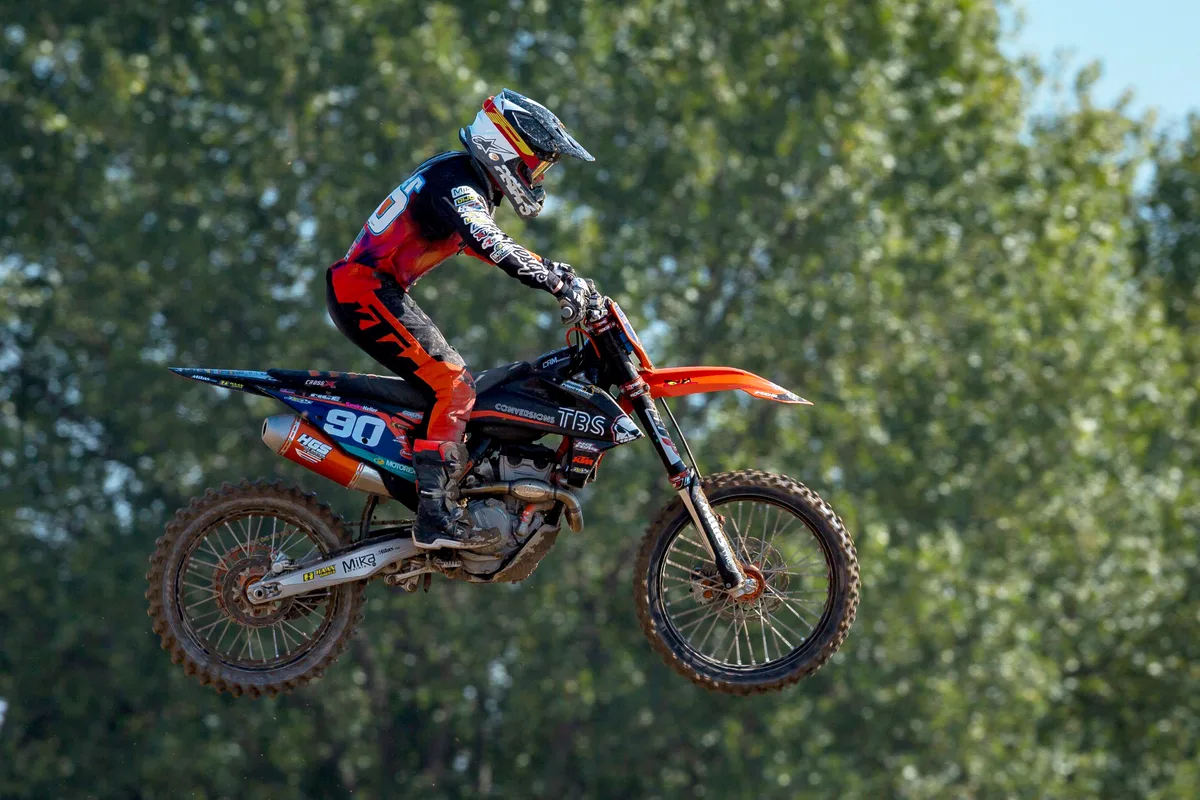 Die Schlatterin Sandra Keller möchte in dieser Motocross-Saison einen weiteren Sprung nach vorne machen., Ihre Motivation, wieder Rennen zu bestreiten, ist sehr gross.
