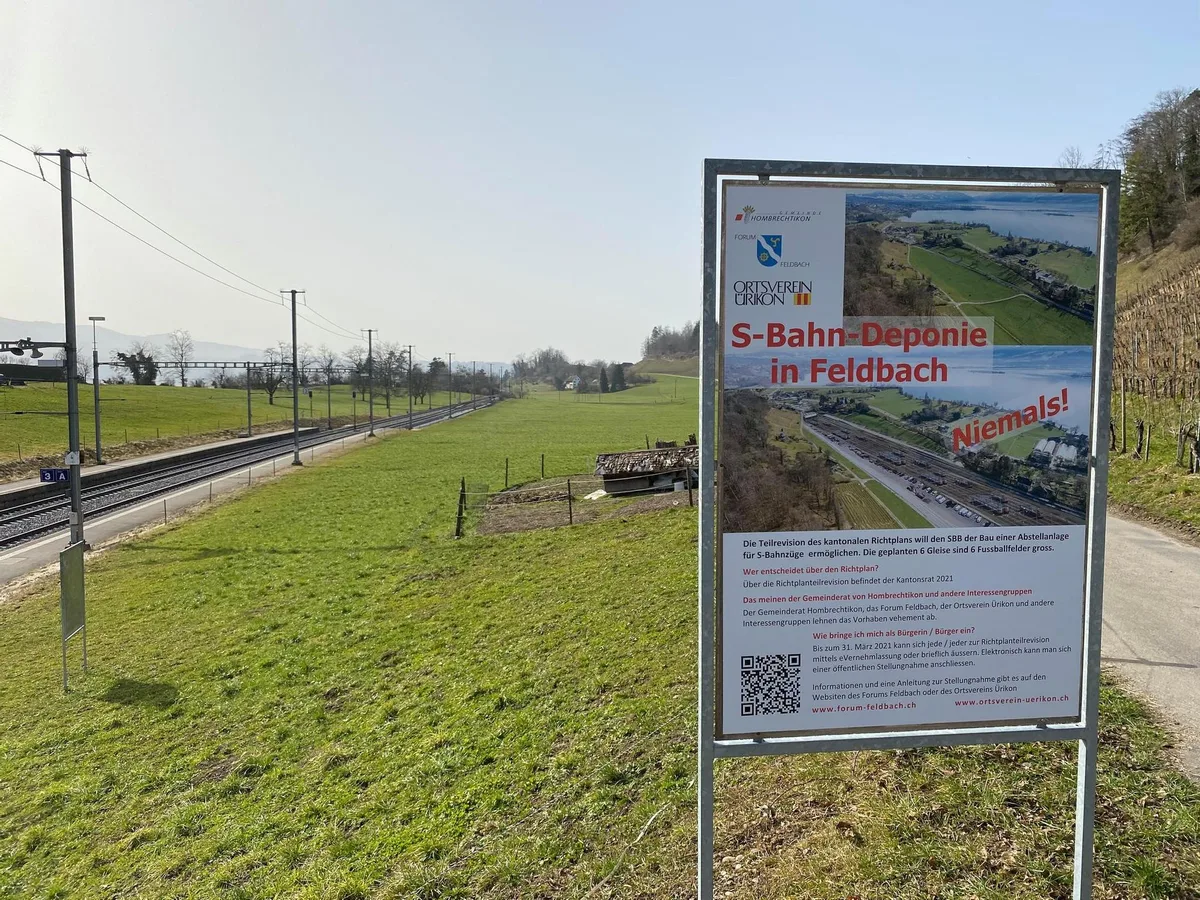 Ein Plakat des Widerstands: Die Gemeinde Hombrechtikon und die Ortsvereine sprechen sich vehement gegen die geplanten Abstellgle