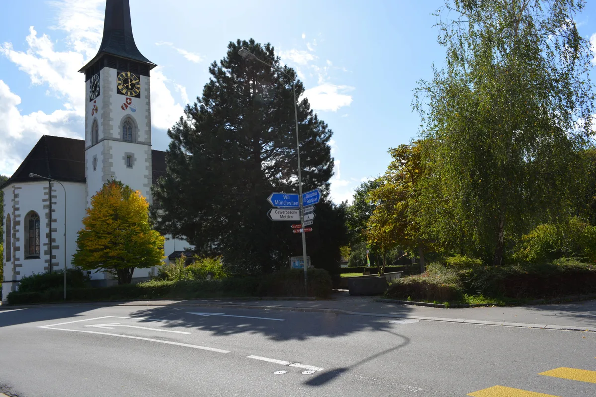 dsc_0131_1 Der Bau des Kreisels bei der reformierten Kirche Turbenthal lässt seit Jahren die Emotionen hochgehen.