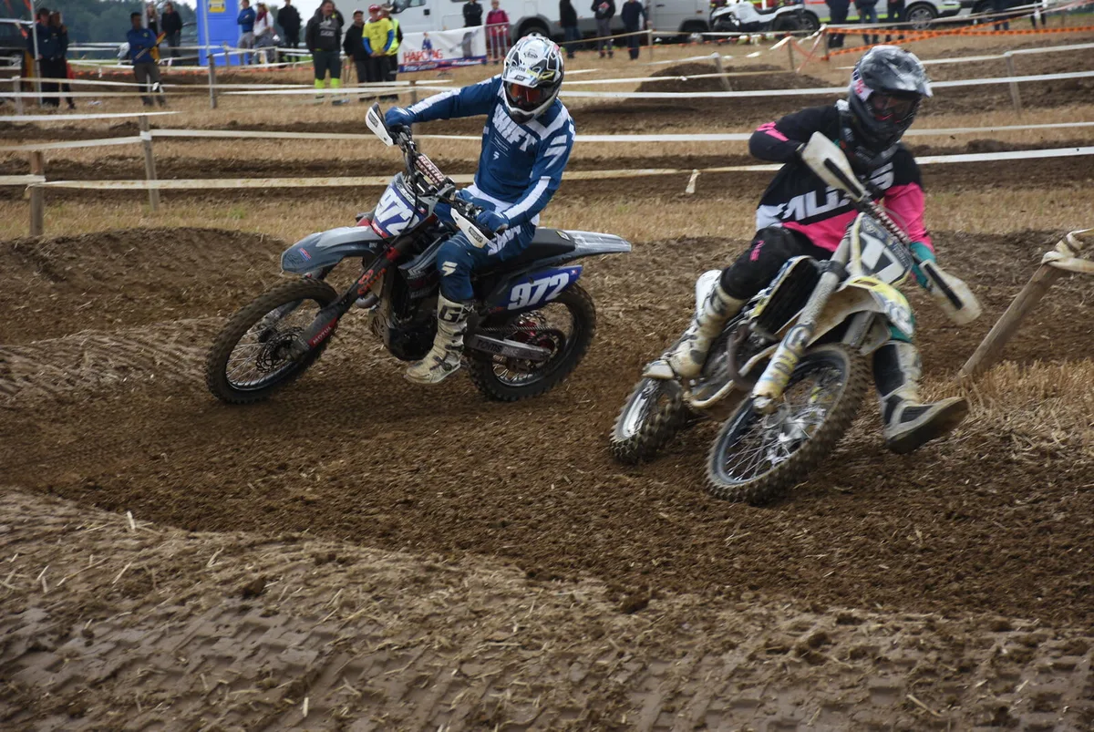 53 Solche Szenen wird man dieses Jahr in Schlatt nicht sehen. Das Motocross wird abgesagt.
