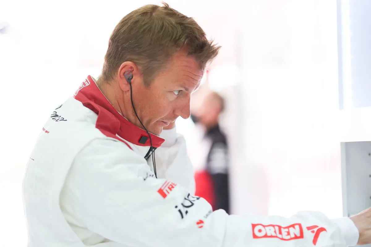 Erst in den Top-10, dann wieder nicht: Kimi Räikkönen in Imola.