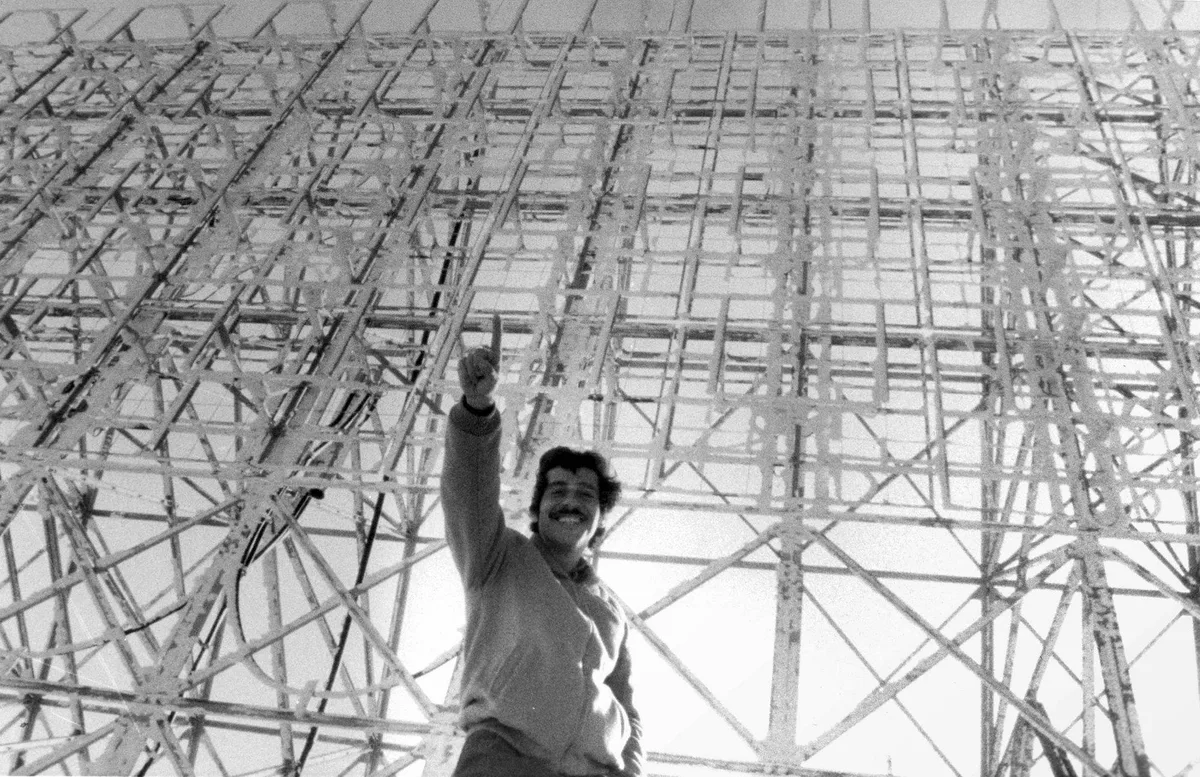 schawinski_1 Those were the days: Roger Schawinski im Oktober 1980 auf dem Pizzo Groppera.