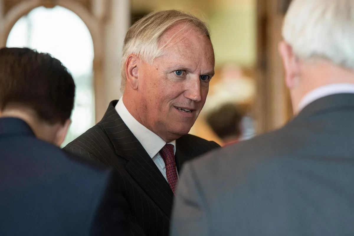 Thomas Borer im Bundeshaus, im Jahr 2015. Er will «politische Entscheidungsträger über den Fall Alexejew in Kenntnis setzen».