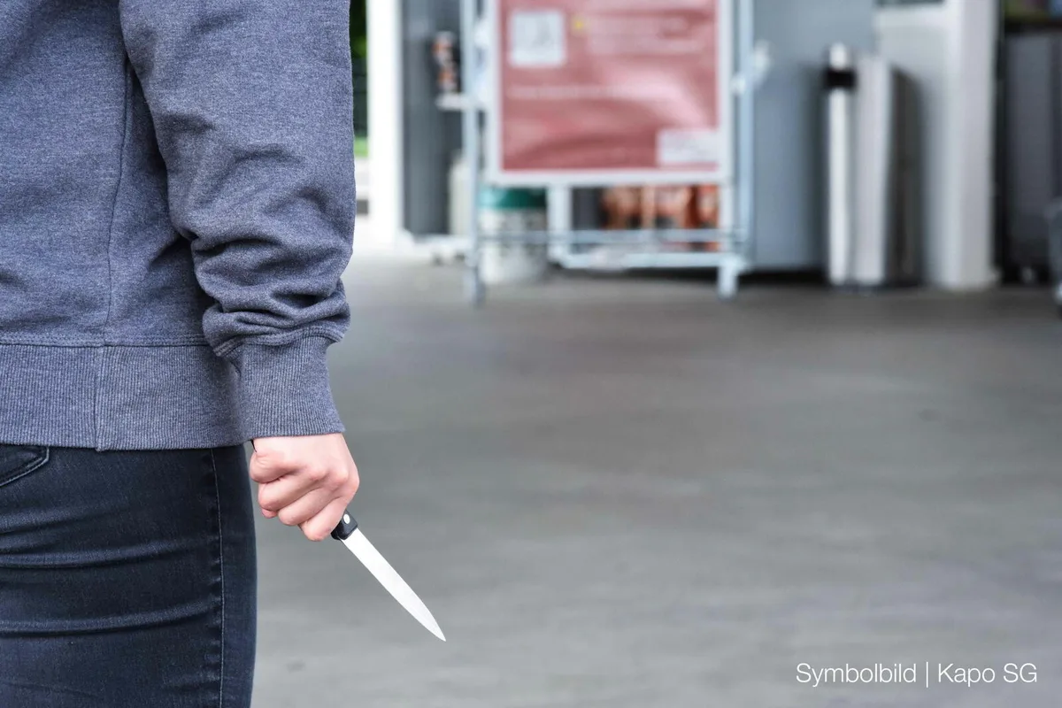 Ein Bewaffneter, der am Bahnhof Uster für Schreckmomente sorgte, ist verurteilt worden.