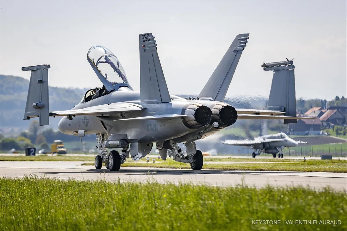 Eine Boeing F/A-18 Super Hornet anlässlich der Flugerprobung vor ziemlich genau zwei Jahren auf dem Flugplatz in Payerne.