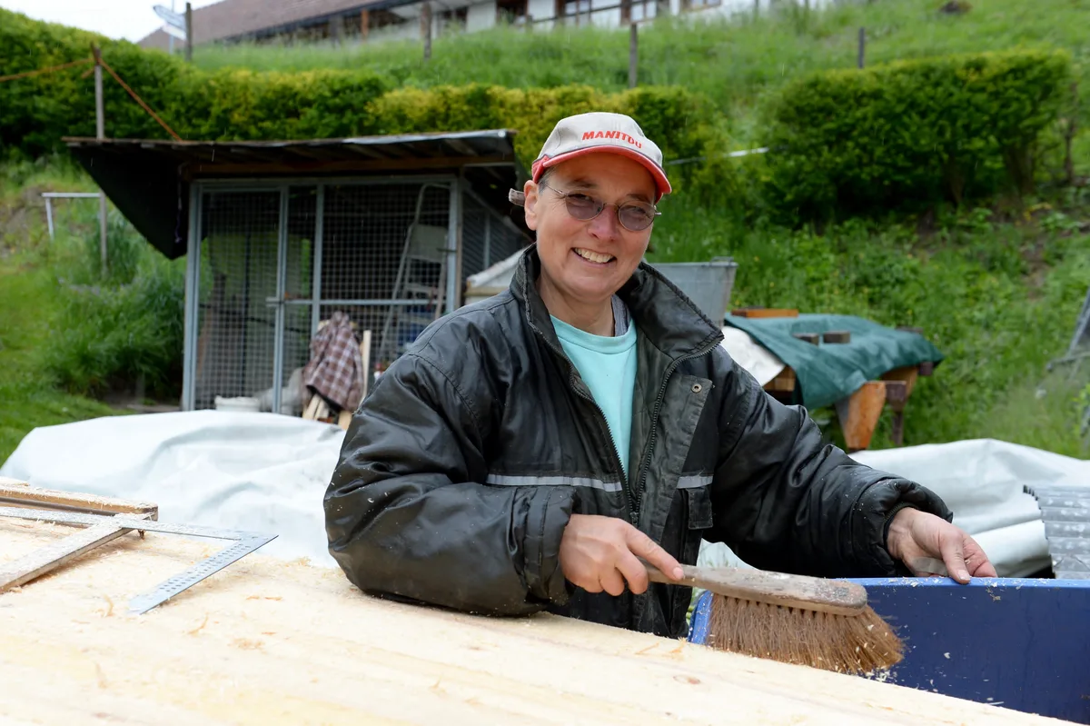 barbaraschaerlig_lettenbergzell_3_mav Barbara Schärlig hat den Mut trotz MS nie verloren. Heute ist sie als Monteurin im Einsatz und vertreibt Storen.