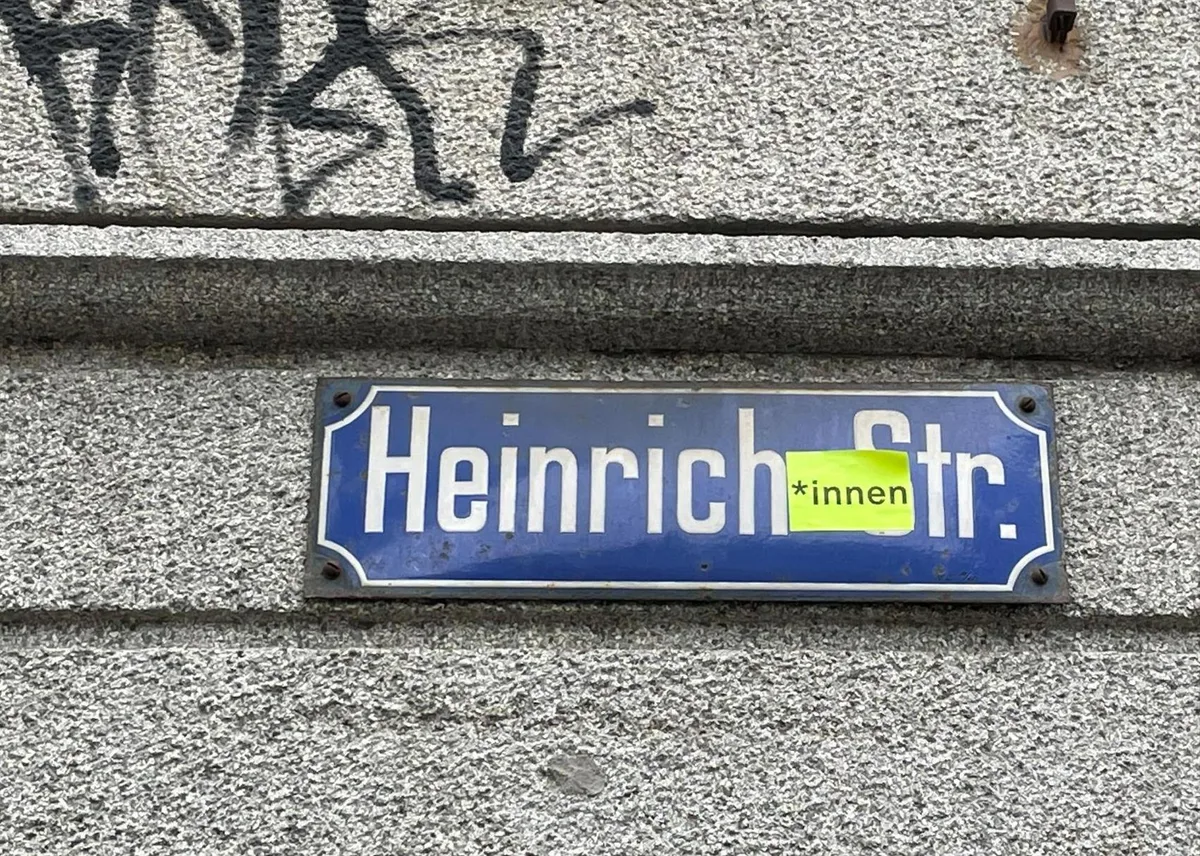 https-zueriost-ch-sites-default-files-media-2021-05-31-1-jpg «Bisher hat es eigentlich immer gut funktioniert, dass eine Sprachgemeinschaft sich am Ende selbst geeinigt hat»