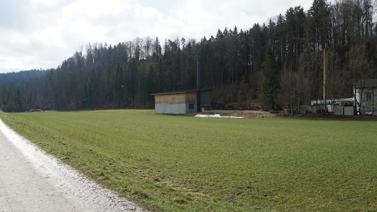180321_kuhn_rikon_gaeh_2_1 Hier soll der neue Firmensitz der Mofakult AG entstehen.