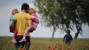 vatertag Der «Schweizer Vatertag» wurde im Jahr 2007 inoffiziell eingeführt.
