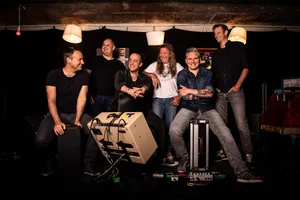 panikhertz «Panikhertz»: Goran Vitkovic, Dominic Domide, Marc Kunfermann, Nik Bassolini, Thomas Mäusli und Tom Jöhr (v.l.n.r.)