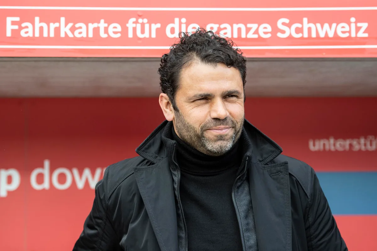 378874361_highres Seit Februar 2020 ohne Trainerjob: Uli Forte., Der Brüttiseller Uli Forte bei einem Interview im Jahr 2012.