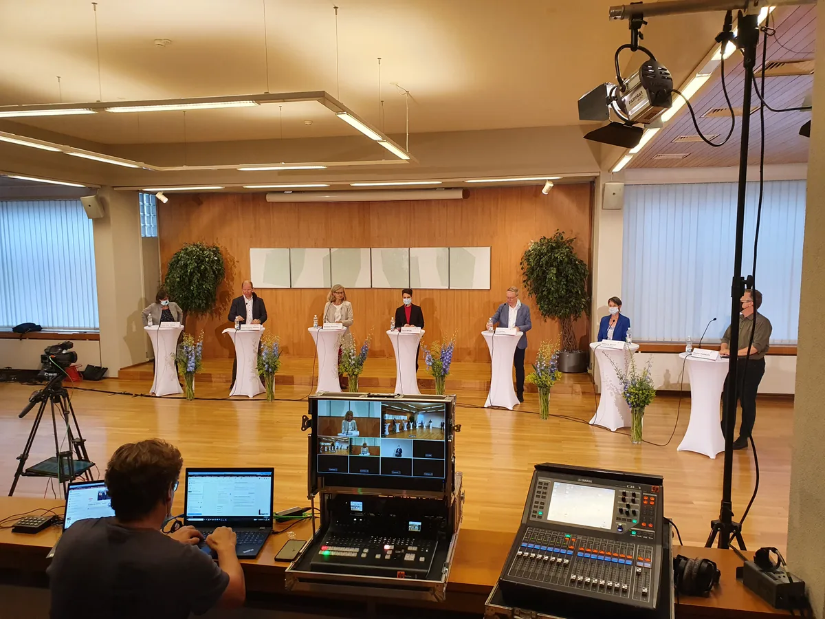 20210622_185907 Auch in diesem Jahr wurde «Stadtrat im Dialog» wieder per Live-Stream aus dem Gemeinderatssaal übertragen.