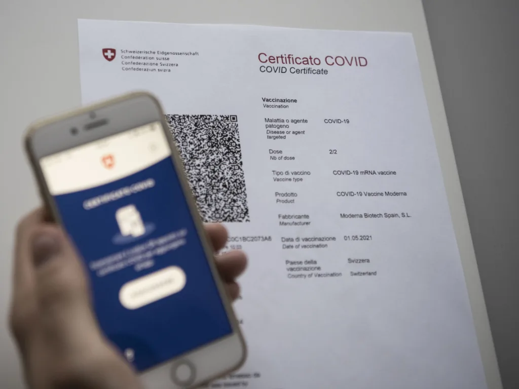 Im Kanton Zürich erhalten geimpfte Personen&nbsp;in den kommenden Tagen ihr Covid-Zertifikat per Post.