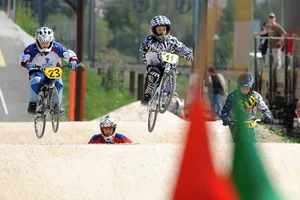 1649216 Die BMX-Strecke in Volketswil wird offenbar gut frequentiert.
