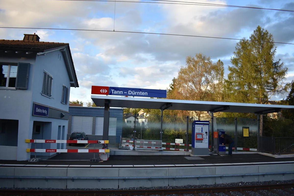 tann Am Bahnhof Tann fand in der Nacht auf Samstag ein Messerangriff statt.
