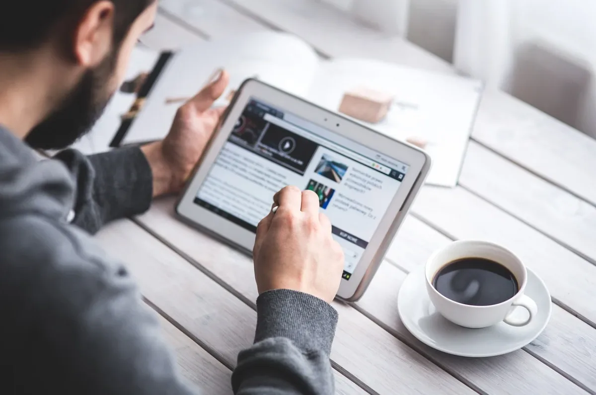 digitale_publikationen Nun sollen Pfäffikons amtliche Publikationen nur noch online zu lesen sein.