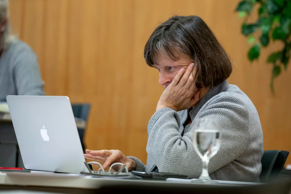 uster_02122019_gemeinderat_crm_64 Stadträtin Karin Fehr (Grüne) wird am Montagabend wegen des Nachtragkredites zu den Heimen Uster im Fokus sein.