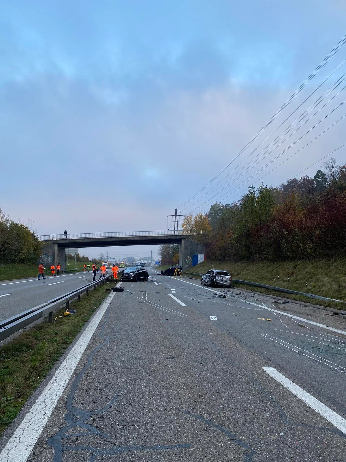 vuko_a15-1636194099398 Auf der Oberlandautobahn kam es am Samstagmorgen zu einer heftigen Kollision.