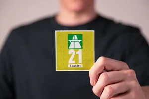 autobahnvignette_21 Die Autobahnvignette auf legale Art erwerben zahlt sich definitiv aus, wie ein Oberländer Fall zeigt.