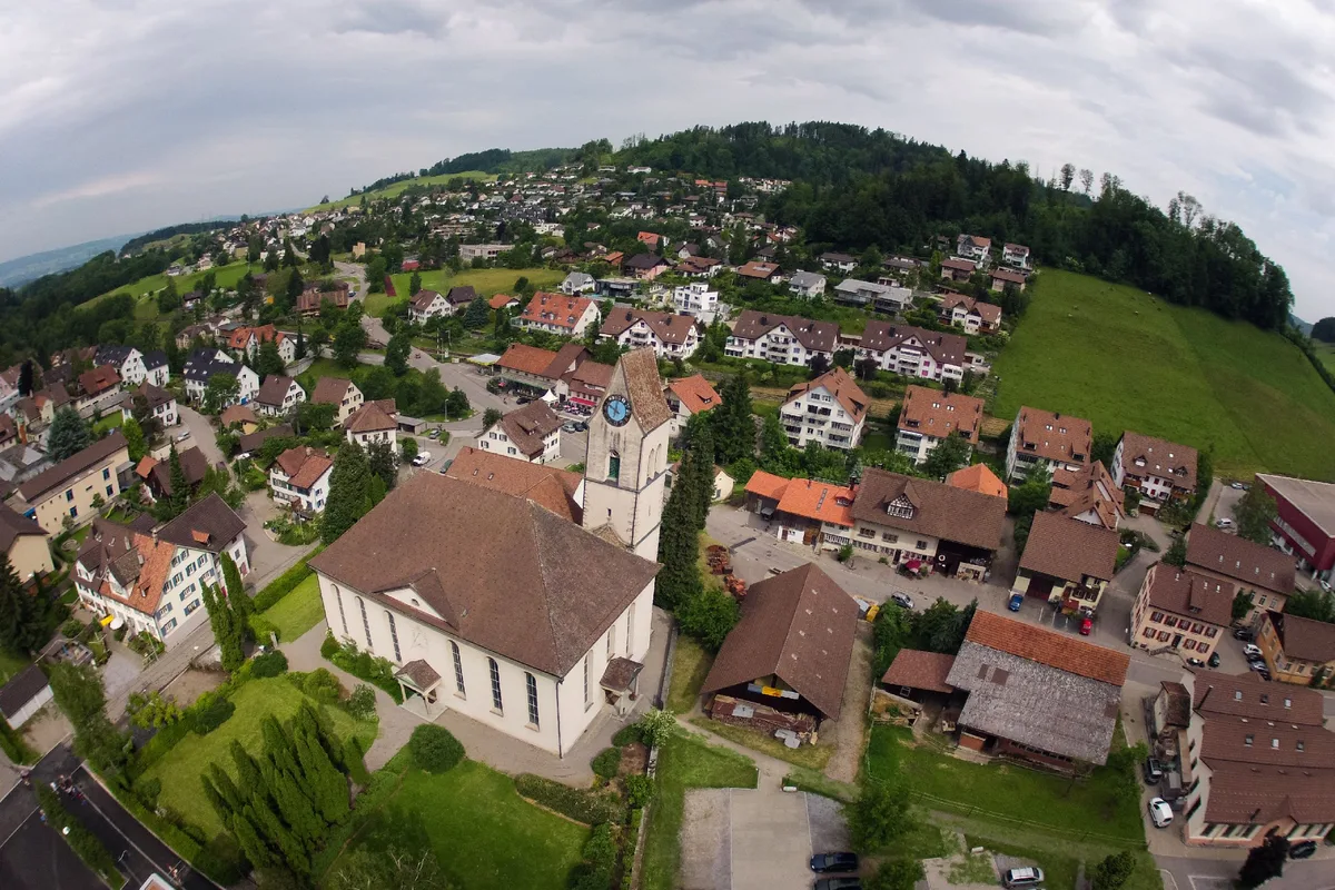 zo_07-06-12_luftaufnahmenbaeretswil_fsm_16 Die Gemeinde Bäretswil erhält einen neuen Richtplan.