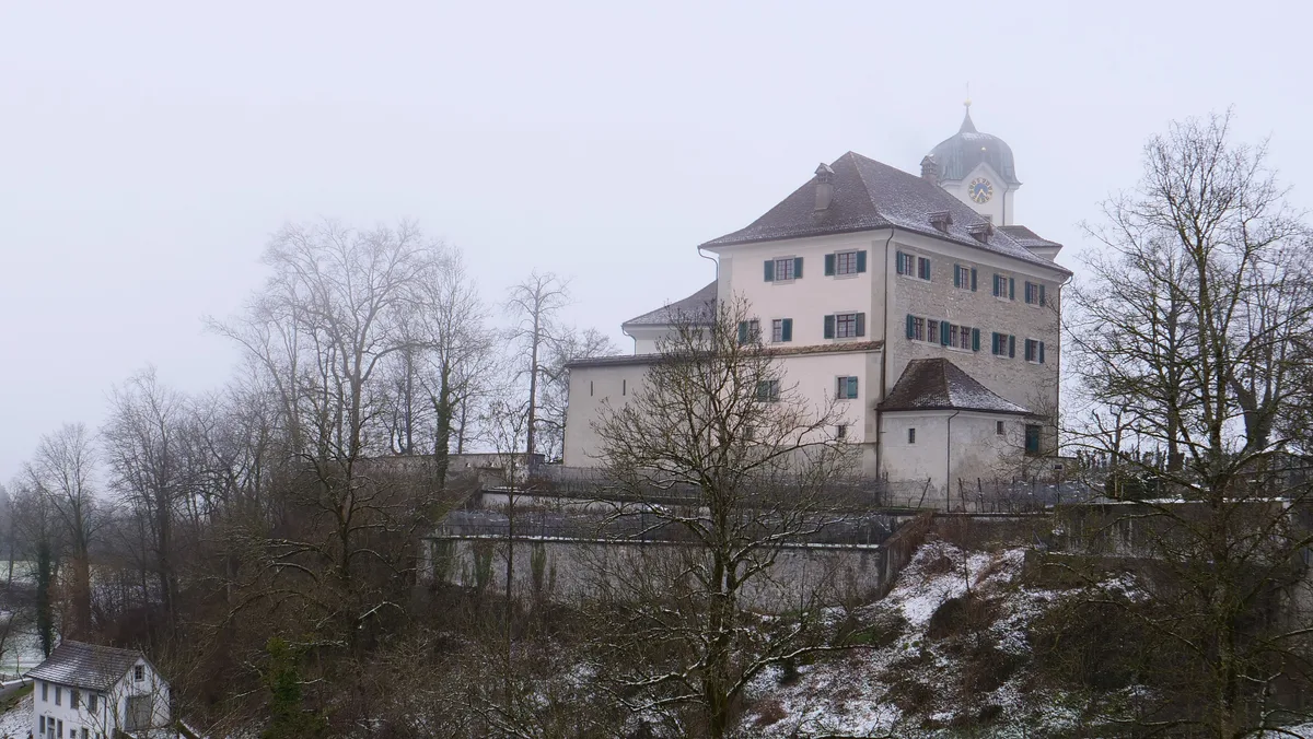 grueningen_winter_schloss_winter_02_sgr_kopie_2 52 Stimmberechtigte folgten der Einladung zur Gemeindeversammlung in Grüningen. (Archivbild: Simon Grässle)