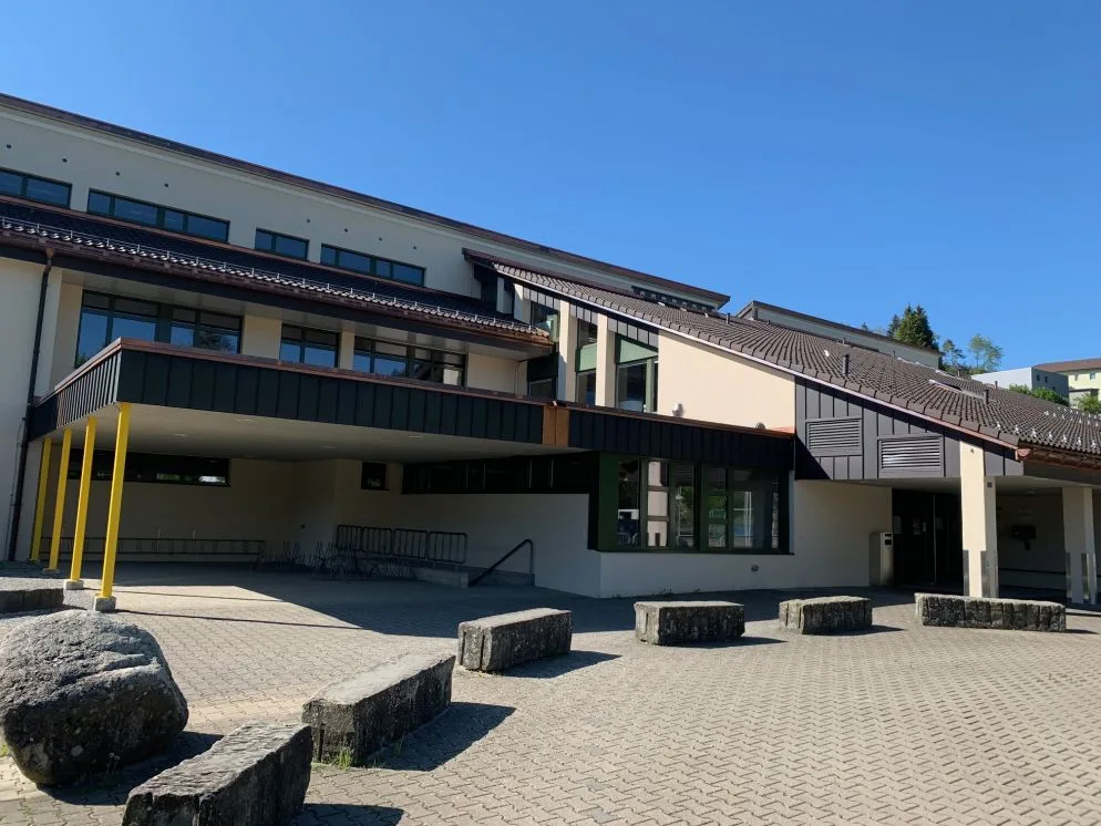 schulhaus_eichhalde_web Im Primarschulhaus Eichhalde hat am Montag der Unterricht geendet.