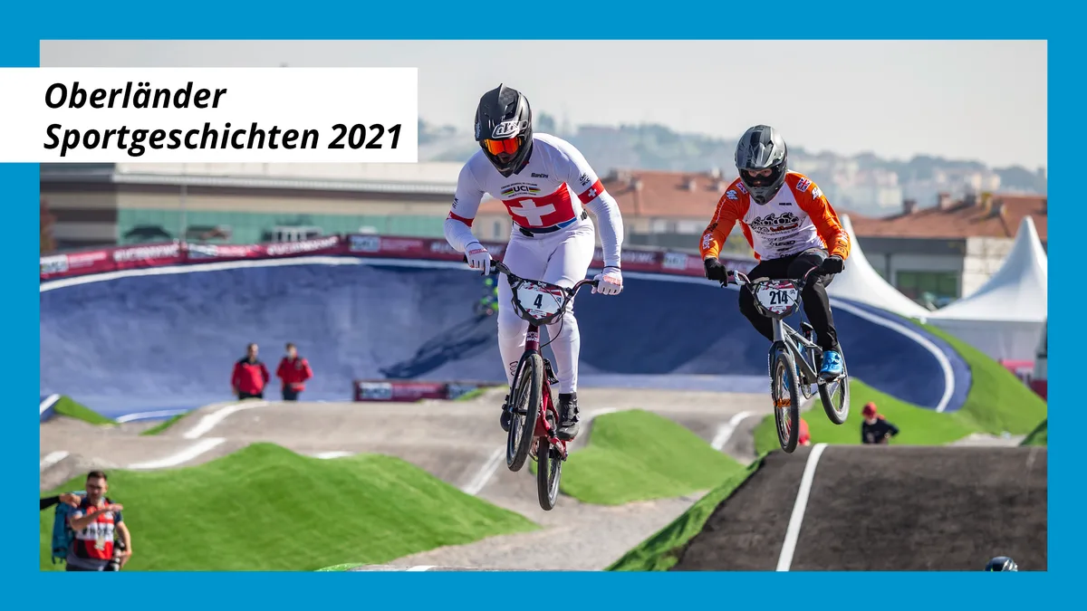 highlight-marquart Simon Marquart (links) setzte im 2021 zum Höhenflug an., Der Oberländer gewann insgesamt drei Weltcup-Rennen., Im letzten Rennen sicherte sich Marquart (Zweiter von links) auch noch den Sieg in der Weltcup-Gesamtwertung.