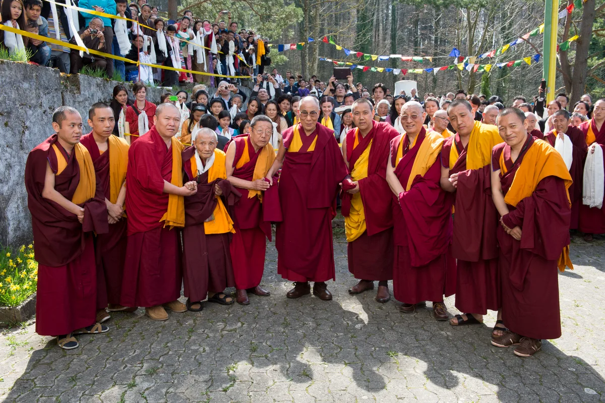 Der Dalai Lama ist immer wieder im Tibet-Institut in Rikon zu besuch, so wie hier 2013. Archivfoto: Manuel Bauer