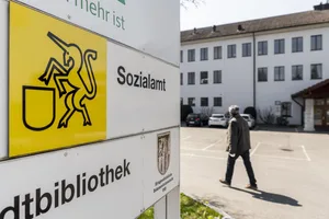 https-zueriost-ch-sites-default-files-media-2022-01-25-uster_01042020_sozialamt_crm_2_preview_1-jpg Der Gang aufs Sozialamt wurde durch das unprofessionelle Verhalten einiger Mitarbeiter noch schwieriger, als er es eh schon ist.