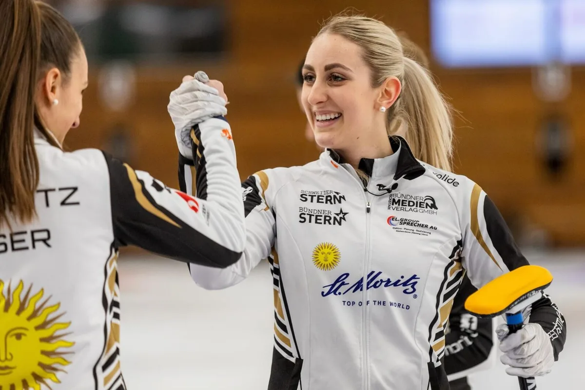 Elena Mathis verpasste mit dem Team St. Moritz den nationalen Meistertitel nur knapp., Die Bäretswilerin gehört mit ihrem Team zu den Zukunftshoffnungen im Schweizer Frauencurling.