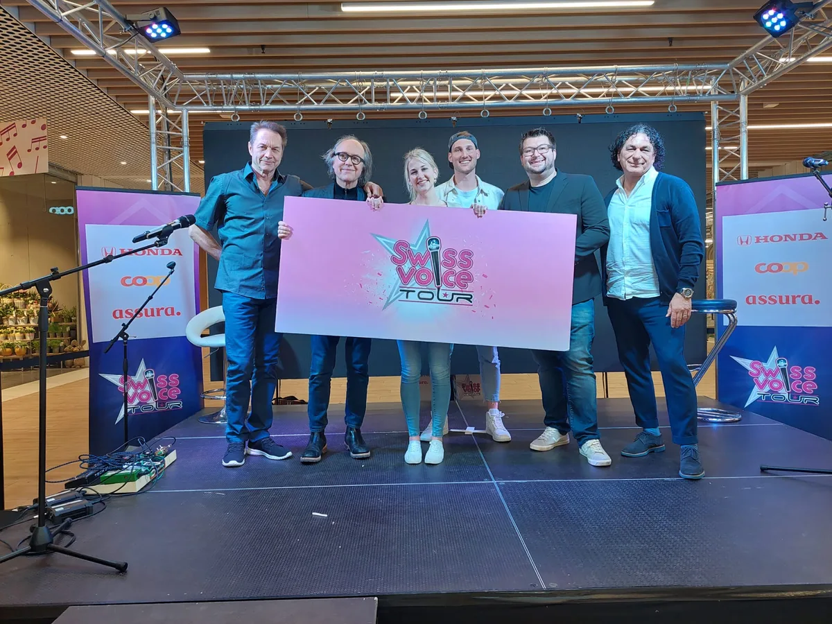 desiree Auf dem Bild (v.l.n.r): Enrico Orlandi , Paul Santina, Désirée Kündig, Dom Sweden, Markus Stadelmann, Damiano D'Errico