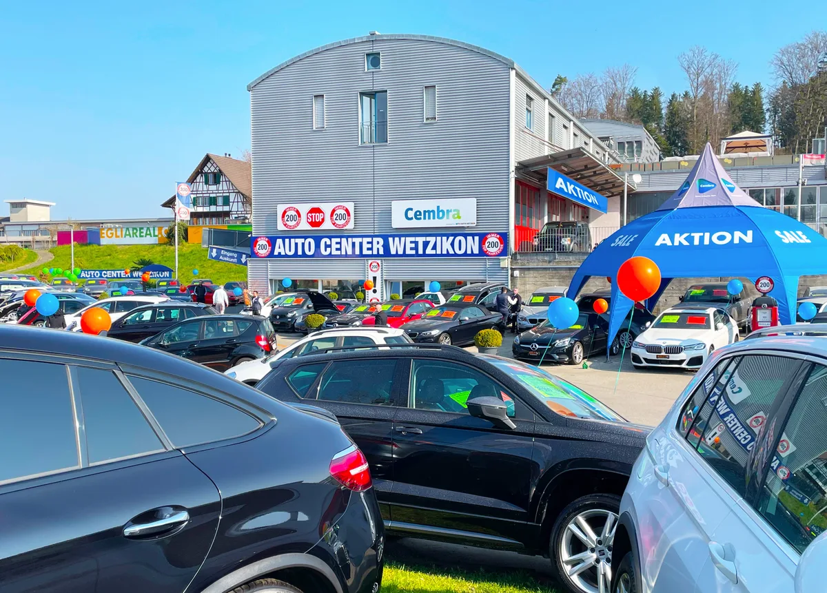 img_401720kopie Beim Auto Center Wetzikon gibt es jederzeit Top-Fahrzeuge aller Marken in grosser Auswahl ab Lager.
