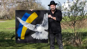 https-zueriost-ch-sites-default-files-media-2022-04-11-ukraine_philipp-jpg Roger Philipp möchte mit dem Erlös seines Bilds den Kriegsofpern helfen.