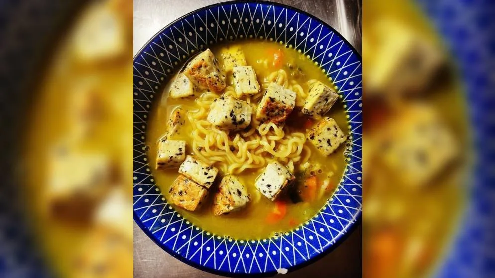 https-zueriost-ch-sites-default-files-media-2022-04-19-suppe2-jpg Ein leichter, leckerer Zmittag oder Znacht: asiatische Nudelsuppe.