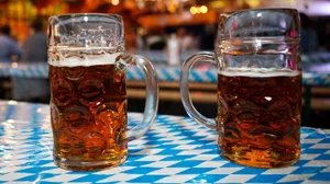 https-zueriost-ch-sites-default-files-media-2022-04-28-bier-jpg Bier im Mittelpunkt: Das sind die schönsten Lieder über das Hopfengetränk.