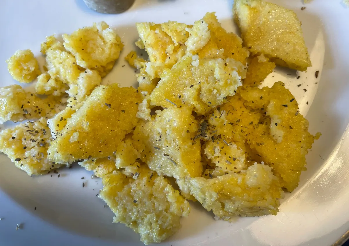 https-zueriost-ch-sites-default-files-media-2022-05-09-polenta-jpg Blitz-Polentaschnitten gehen immer.