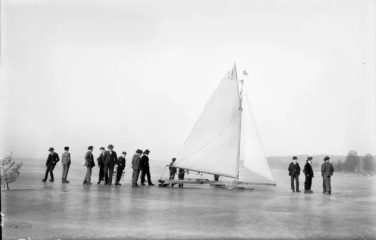 «Seegfrörni» 1914 auf dem Greifensee, Eissegler