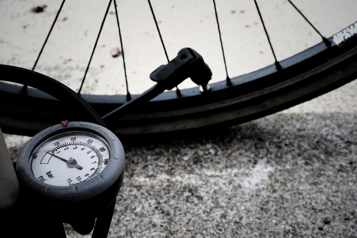 Velo pumpen in Illnau-Effretikon: Das geht bald schon sehr einfach an einer von acht neuen Stationen.