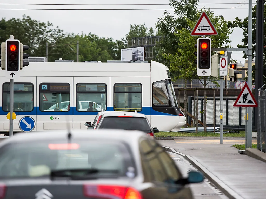 rdz011 In der Flughafenregion wird das Glattalbahn-Netz vorerst nicht ausgebaut.
