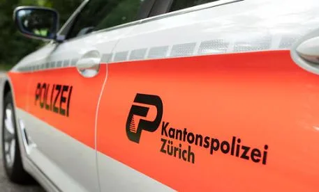kapo Mit diesem dreirädrigen Elektroroller war der 95-Jährige unterwegs, als es zum Unfall kam. (Bild: zvg/Kantonspolizei Zürich)
