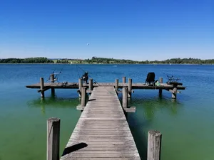 stega_1 Angeln, wie hier am Pfäffikersee, ist gerade bei Jungen absolut im Trend. Jungfischerei-Kurse sind überall ausgebucht.